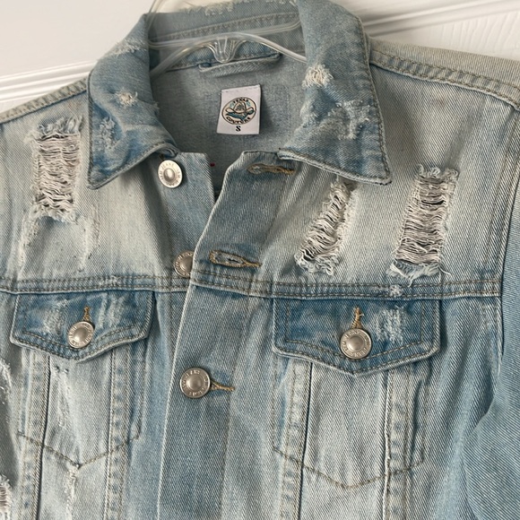 Cowboy Chic Denim Jacket - Picture 5 of 6